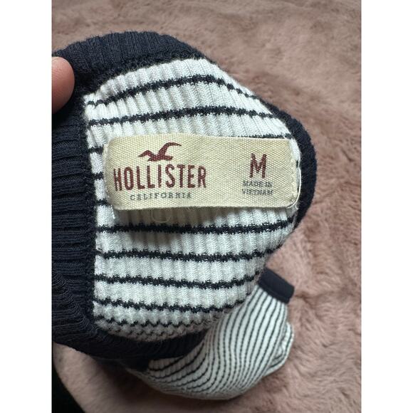 Hollister Women’s Medium Cropped Tank Top Black/White Striped Halter Knit 2000s - Picture 5 of 5